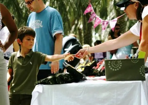 flea market dubai 2