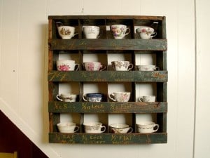 wood-teacup-shelf-636