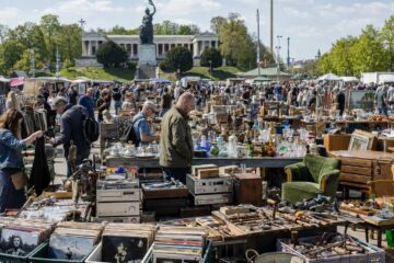 Theresienwiese Flea Market Munich
