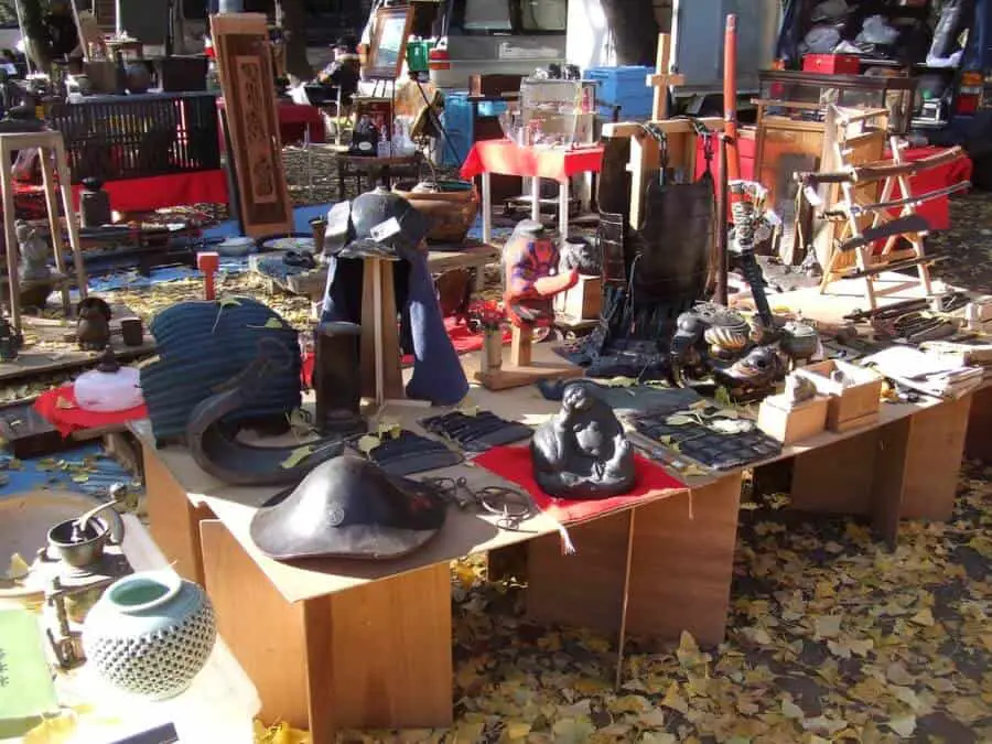 Arai Yakushi Temple flea market Tokyo