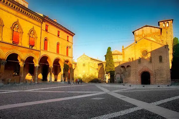 Flea market Bologna Santo Stefano