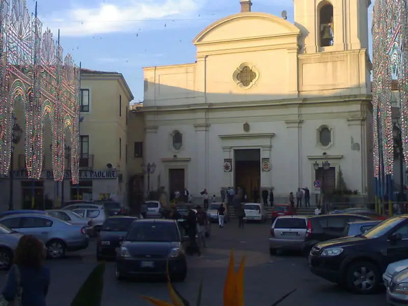 Piazza Duomo flea market