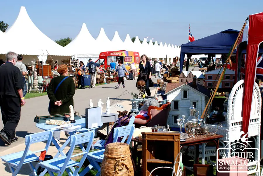 Best Antique Fairs in the UK: Lincolnshire International Antiques