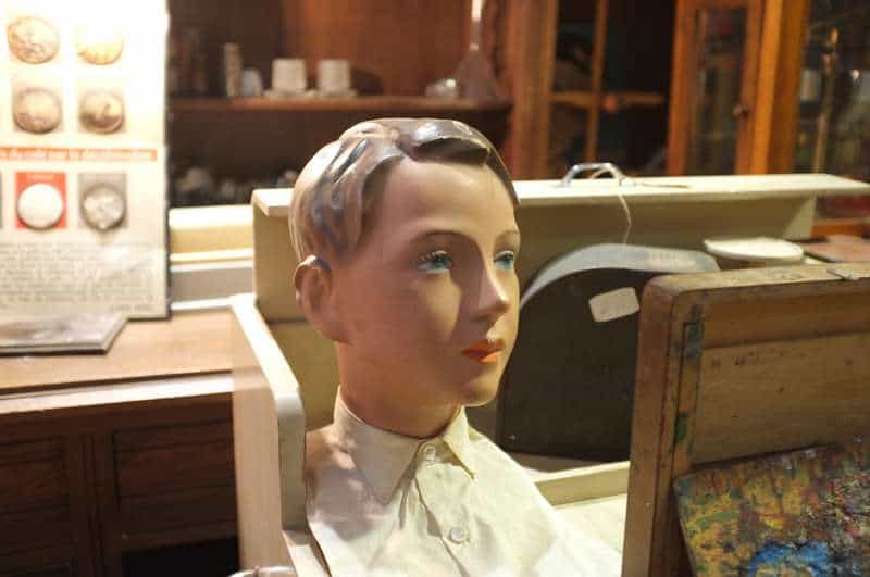 StefAntiek antiques and vintage Brussels DSCF1713