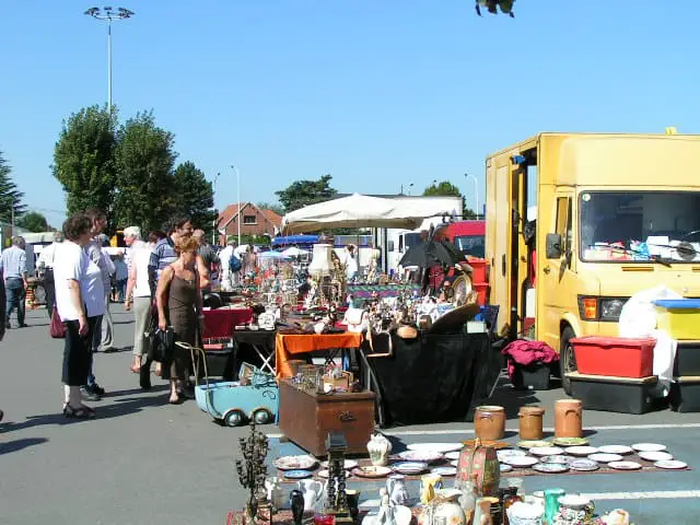 Waterloo Flea Market copyrigh waterloo.skynetblogs.be 006