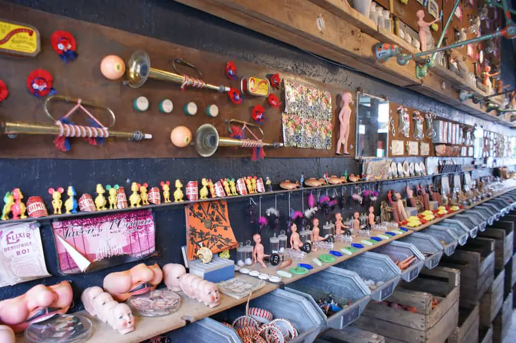 toys on display at Marché Vernaison St Ouen