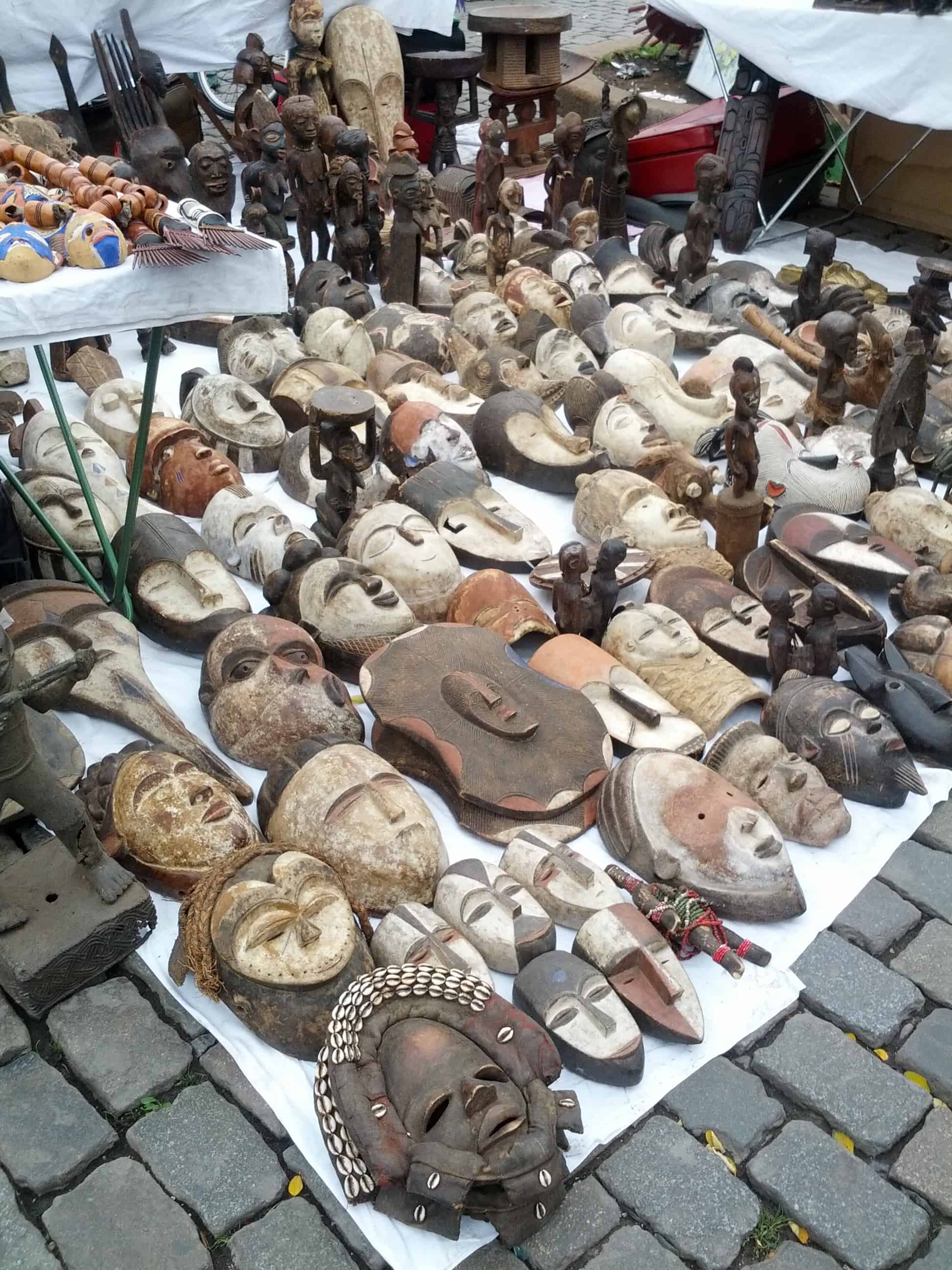 flea market Brussels Place du Jeu de Balle 013