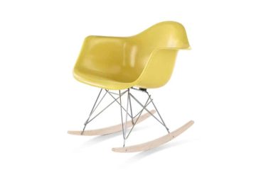 Eames Molded Fiberglass Chair