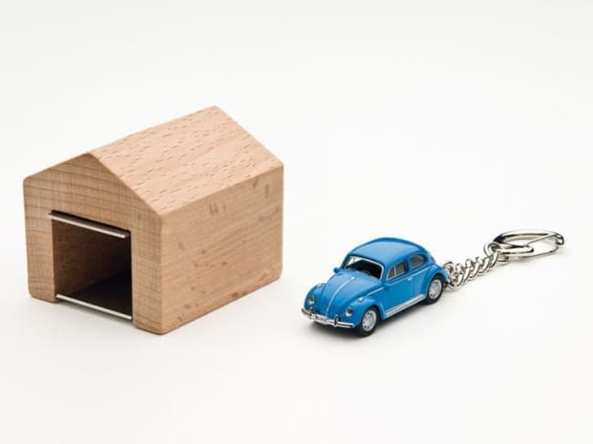 Vintage Car Keyring-003