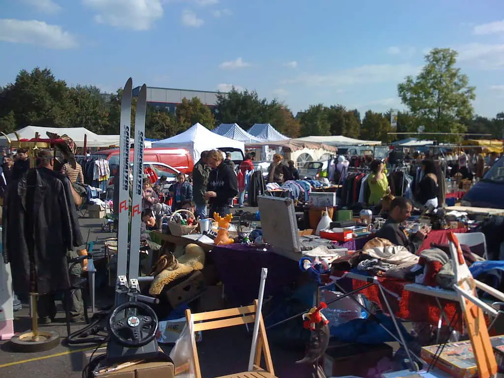 © Jaro Flohmarkt Aachener Platz