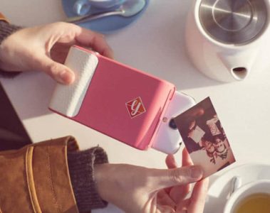 Prynt turns your smartphone into a Polaroid camera 006