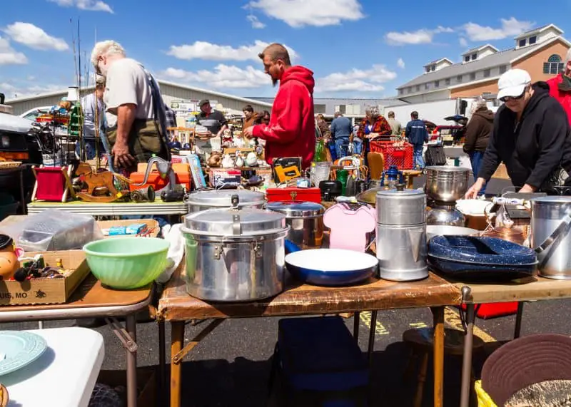 Tim Fitzwater Hartville Flea Market OH 003