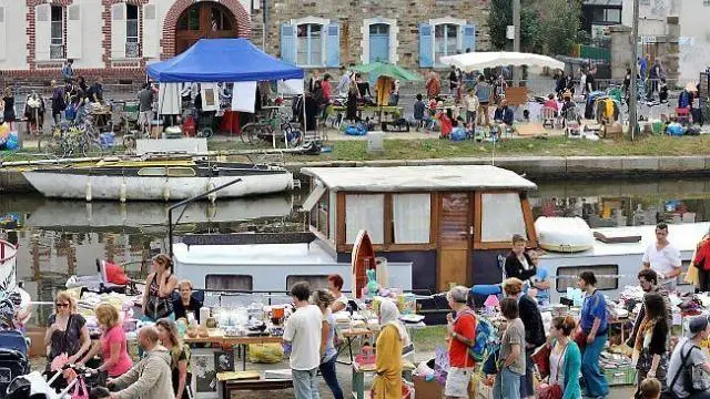 Braderie du Canal Saint Martin in Rennes 001