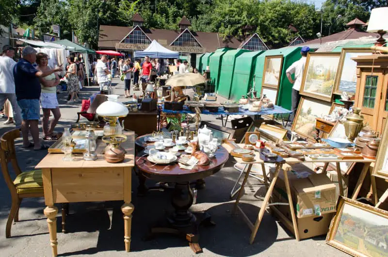 Plac Targowy Flea Market Krakow copyright Travel Junkies