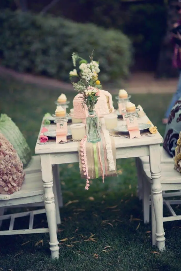 Vintage Garden Decor ideas 005