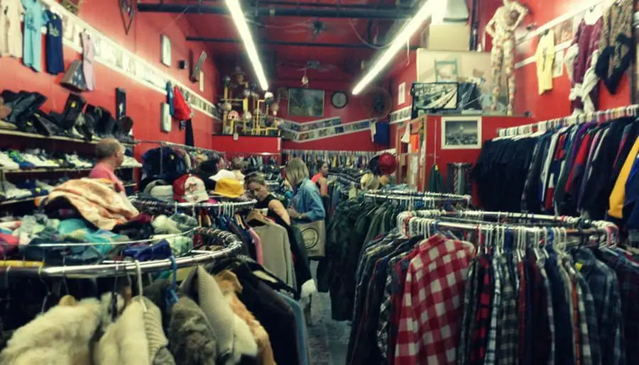 Vintage Clothing Shop #2: No Relation Vintage