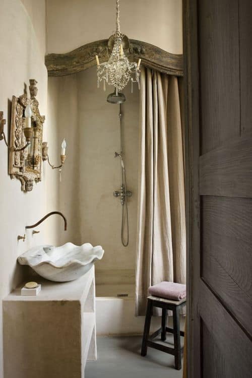 French Provincial Decor Chandelier lighting 002