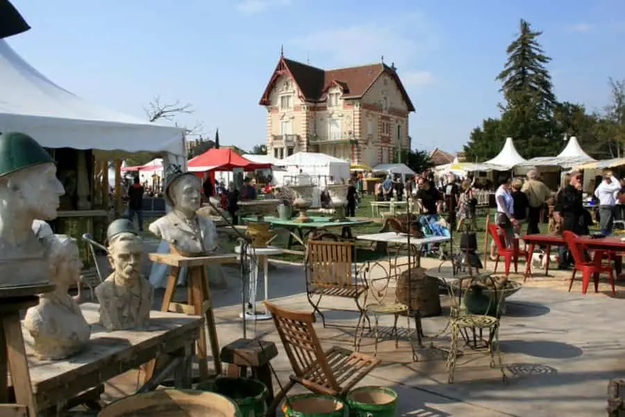 Brocante de Temploux
