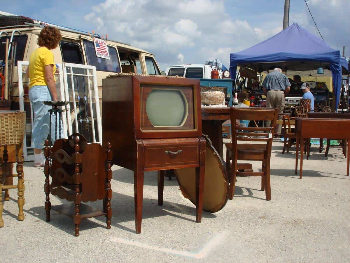 Kane County Flea Market A Destination for Unique Finds and Memories