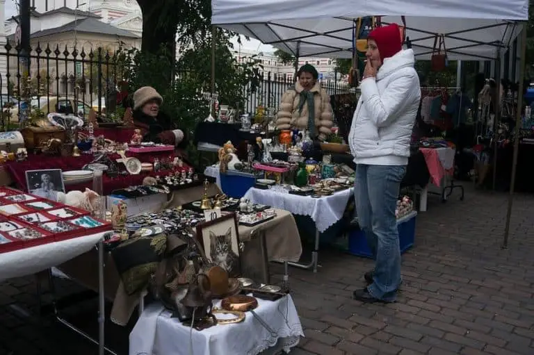 Hans Johnsson Flea Market Bucharest 002