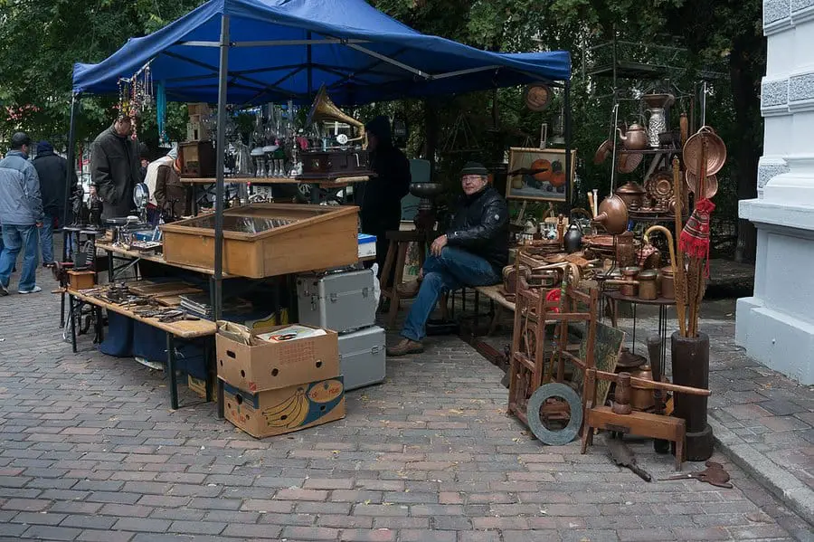 Hans Johnsson Flea Market Bucharest 003