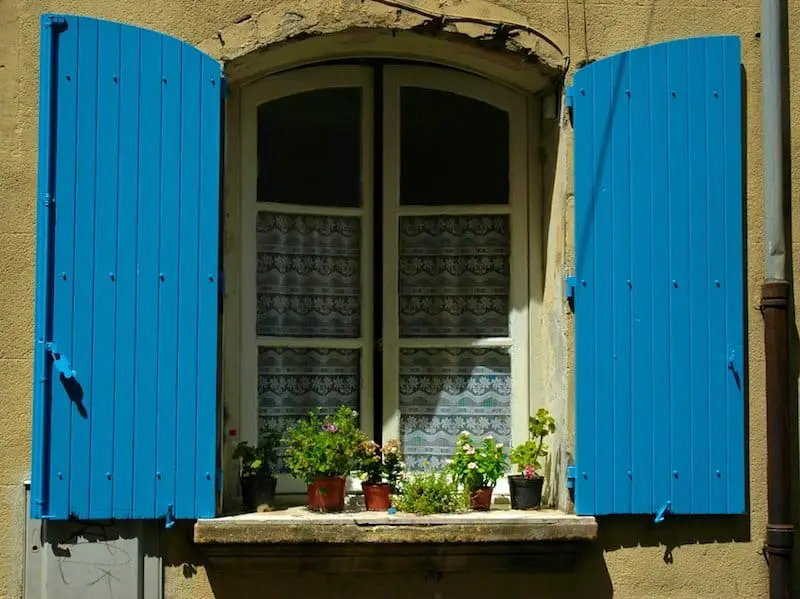 Natalia Romay window Arles