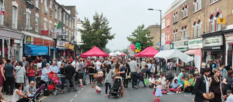 Chatsworth road market