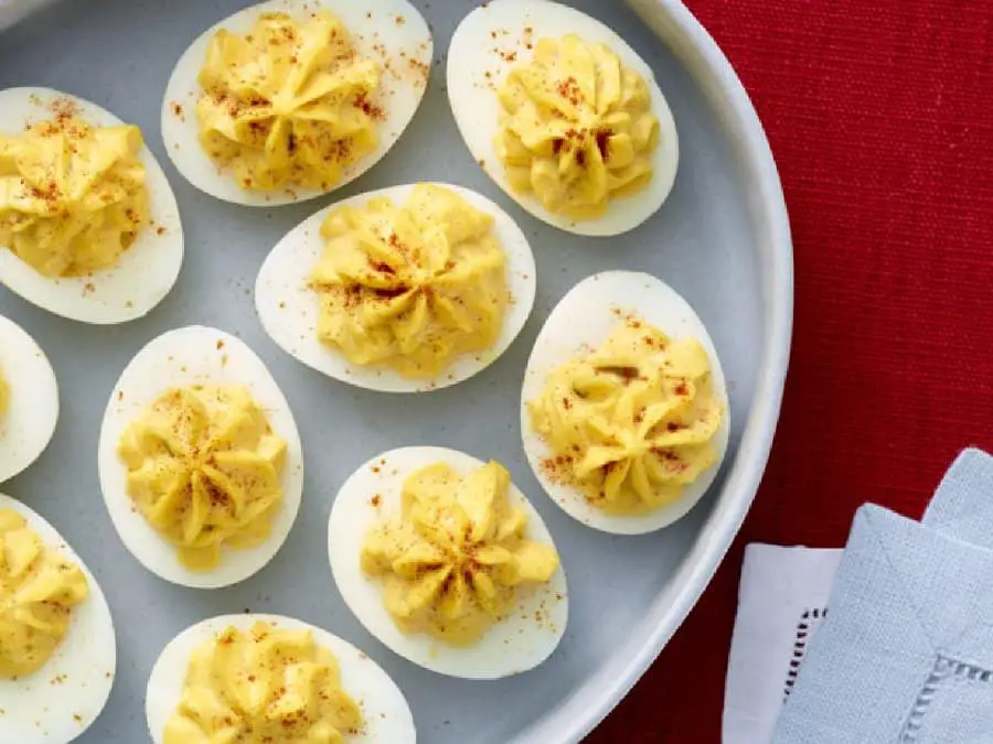 christmas_deviled_eggs