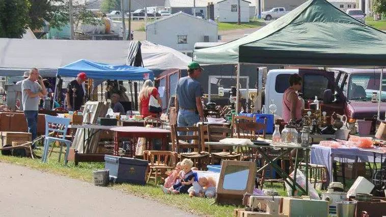 Flea Markets in Ohio: Scott Antique Market Washington Court House