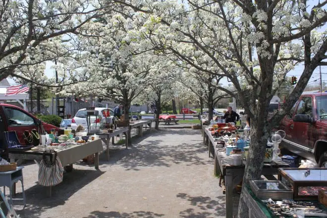 MaineToday.com .ArundelAntiqueFleaMarket