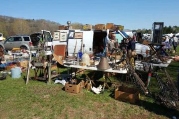 Best Flea Markets in Connecticut: Elephant's Trunk Country Flea Market © Elephant's Trunk Facebook