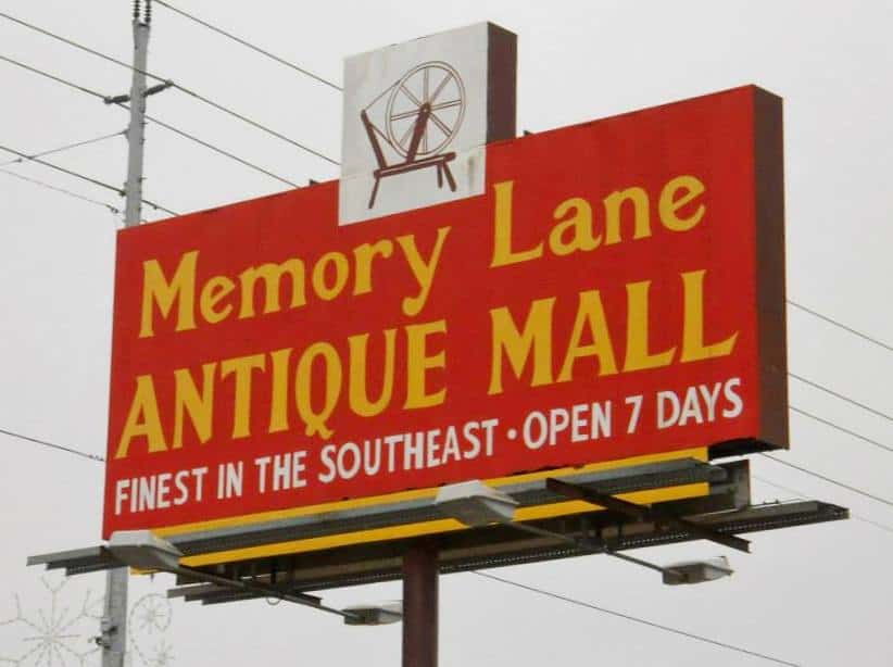 ChristmasNostalgia.MemoryLaneAntiqueMall