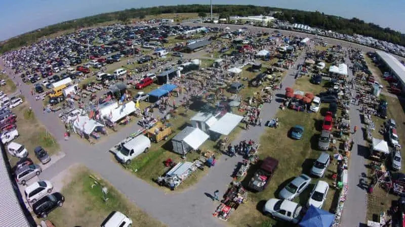 The Best Flea Markets In Florida Market Insiders Wagon Wheel Flea Market Pinellas Park Florida Fl
