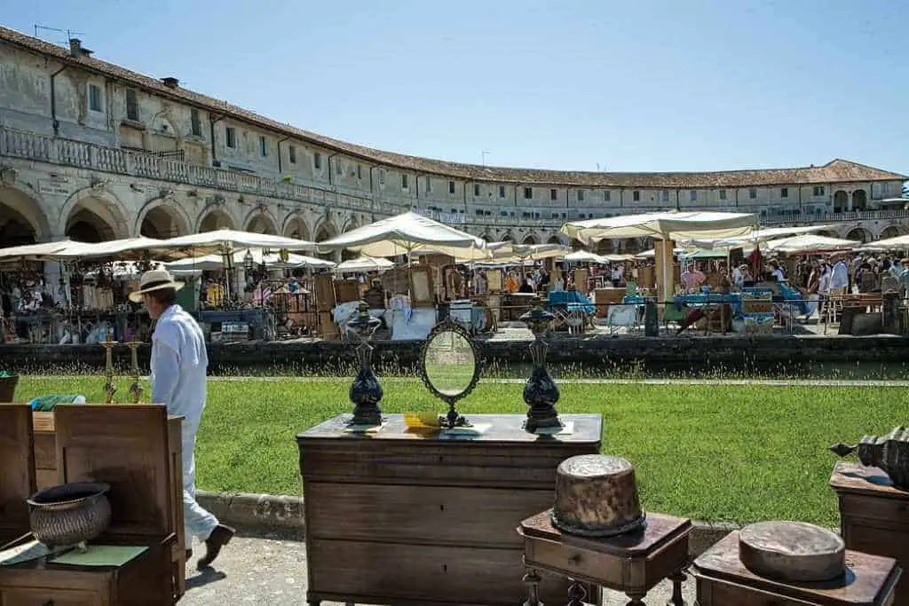 Antiquariato a Piazzola sul Brenta