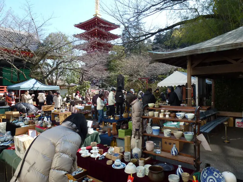 Takahata Fudo Gozareichi Antique Fair