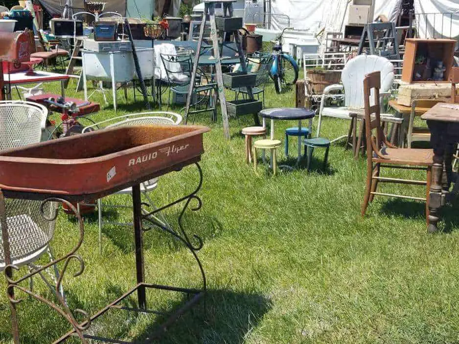 Michigan Antique Collectible Festival Midland 12