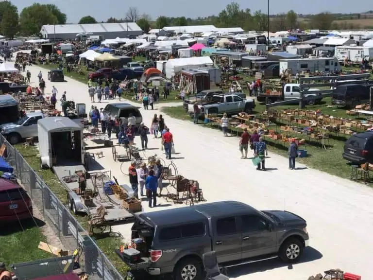 12 US Flea Markets You Absolutely Should Visit This Fall (2024 update