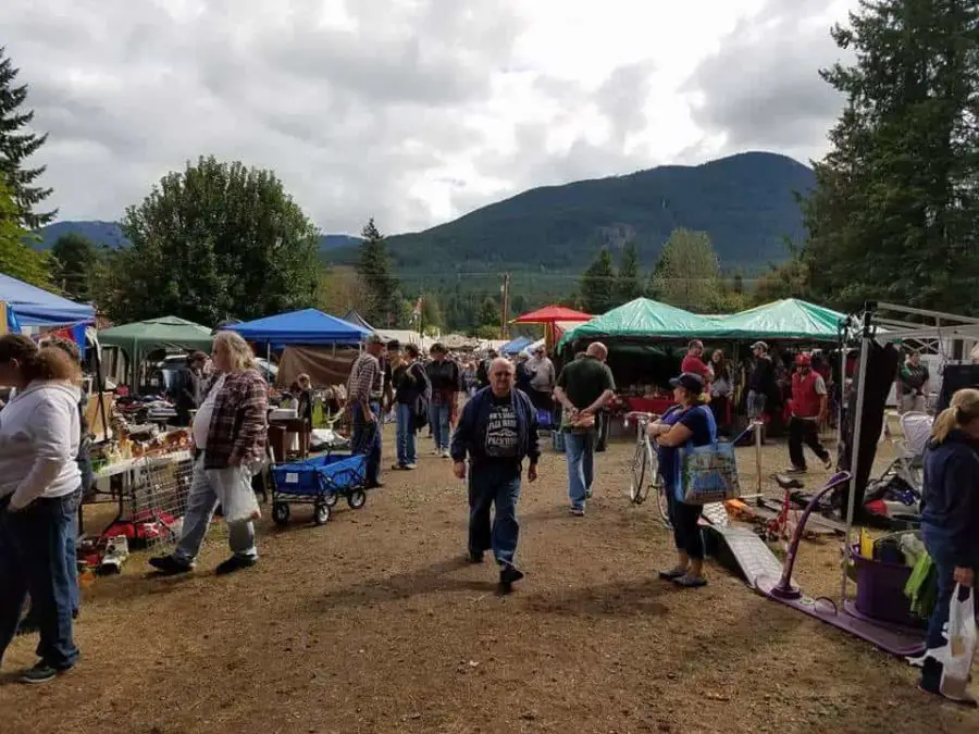 Packwood Flea Market © Packwood Flea Market Vendor Sites Facebook