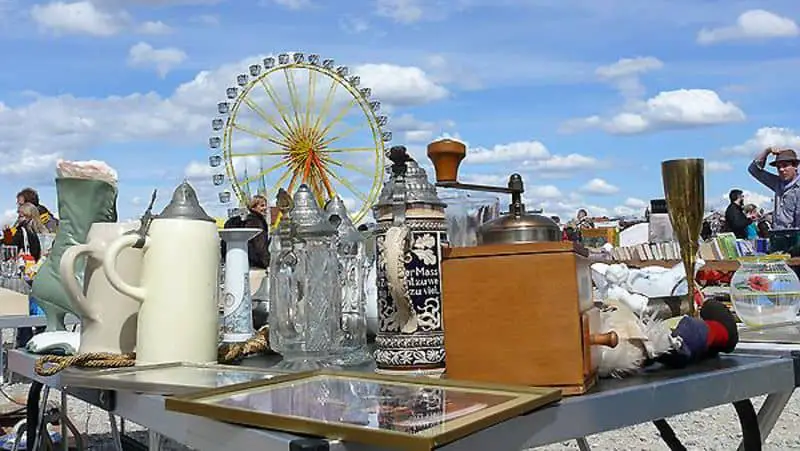 Munich Flea Market Festival Merchandise © BRK KV München