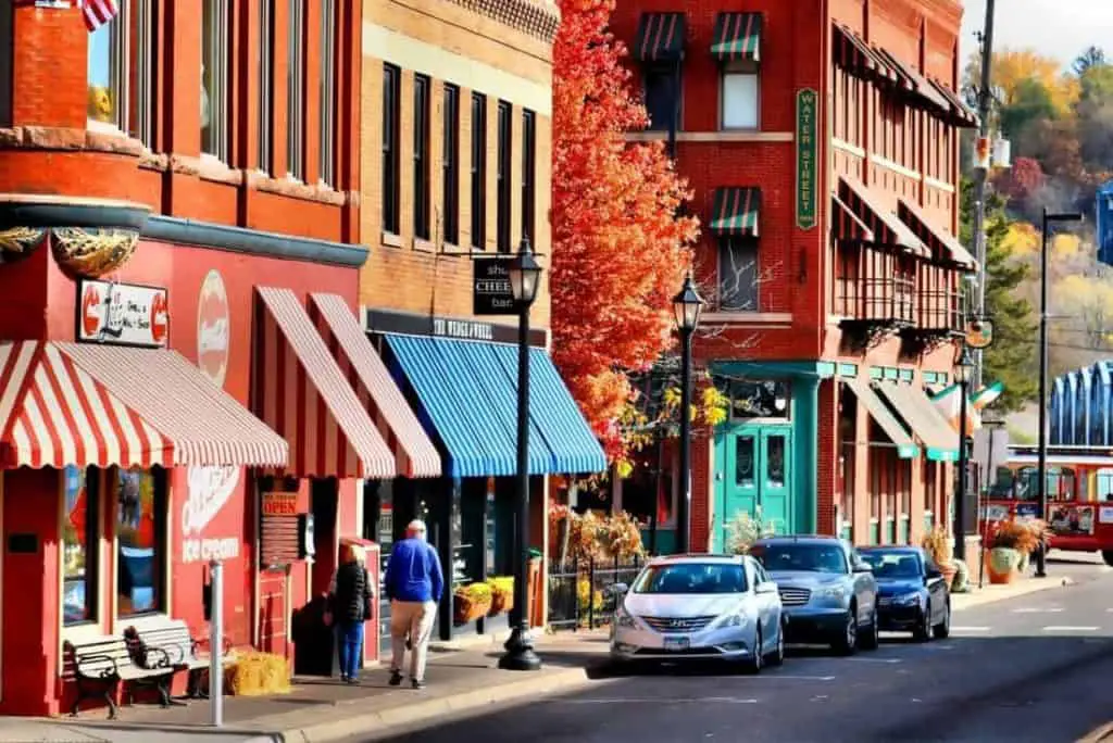 Stillwater Antique shopping copyright Thomas J Wieland via Discover Stillwater