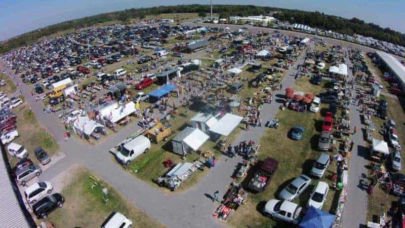 wagon wheel and mustang flea market