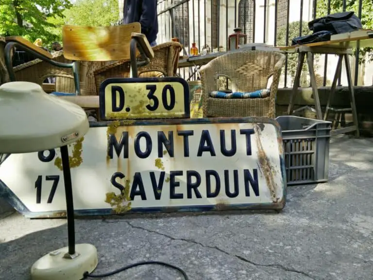 Brocante Saint Sernin in Toulouse