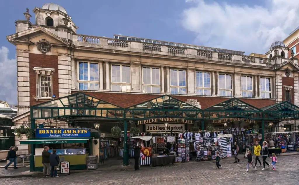 flea markets London on a map