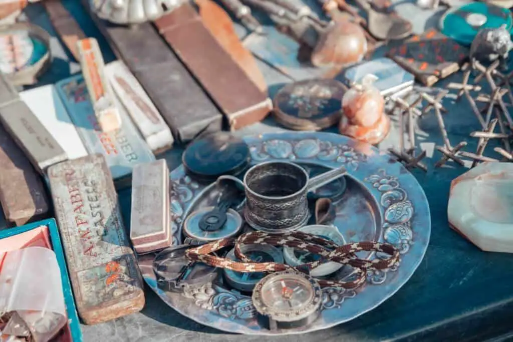 Spikeri flea market 17