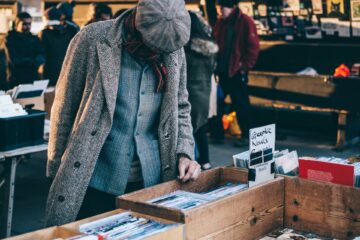 Flea markets autumn in Europe clem onojeghuo RLJnH4Mt9A0 unsplash