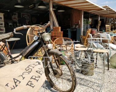 Flea markets in France