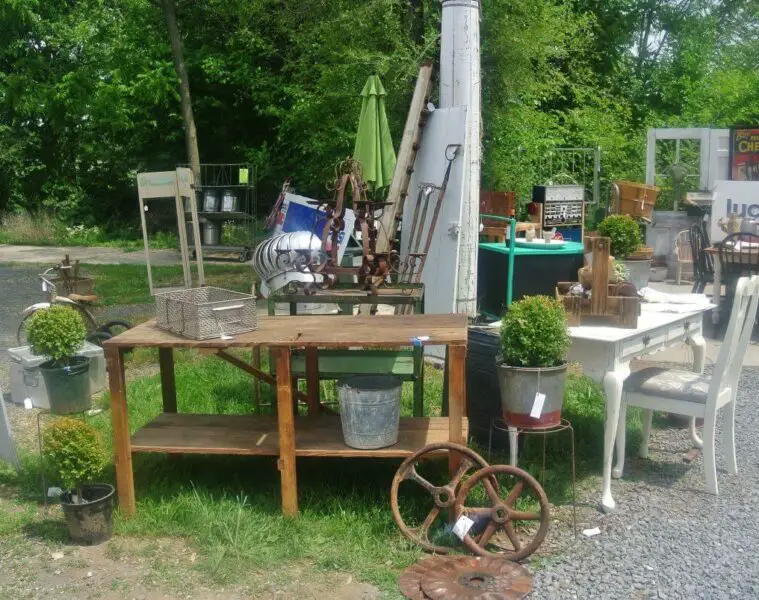 United States Top 20 Flea Markets in the US (2024 Update)